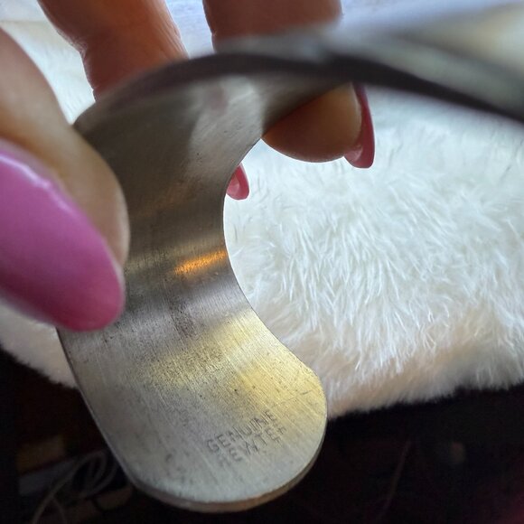 Genuine Pewter Vintage Cuff Bracelet - Engraved Name "Joan" Seagull Silver - Picture 3 of 5